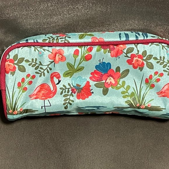 Primrose Hill of London Beautiful Turquoise and Bright Pink Cosmetic Bag - Picture 5 of 6